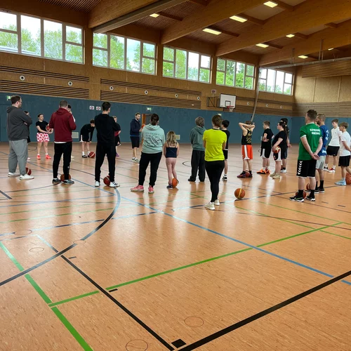 Basketball in Pressth